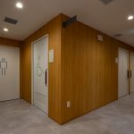 ⑥1階交流ホール廊下